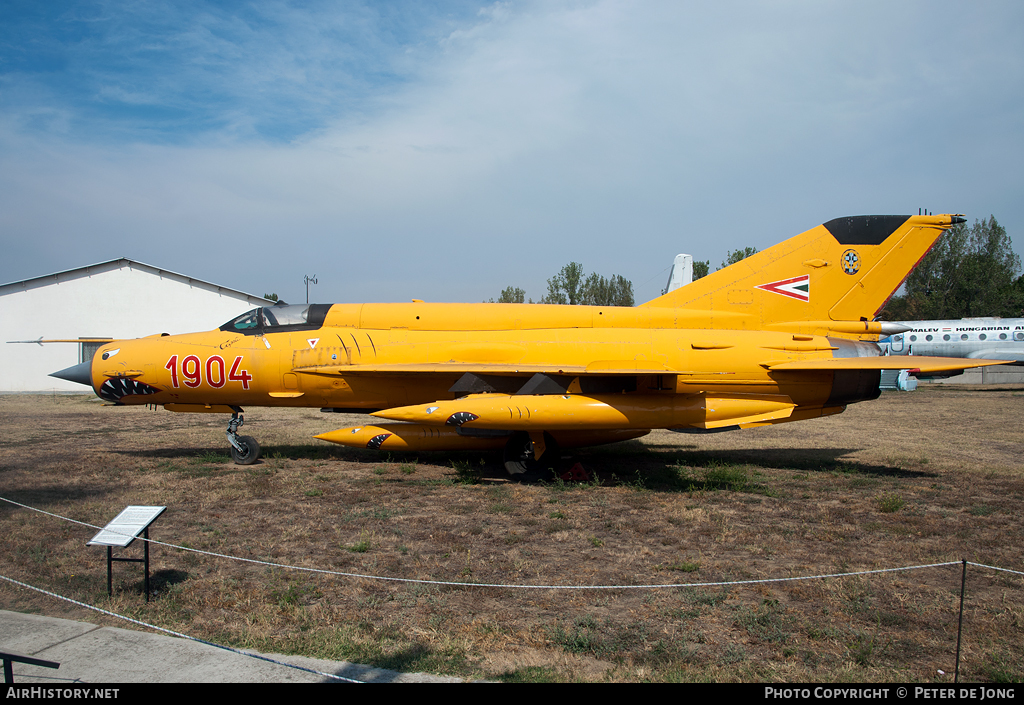 Aircraft Photo of 1904 | Mikoyan-Gurevich MiG-21bis | Hungary - Air Force | AirHistory.net #22957