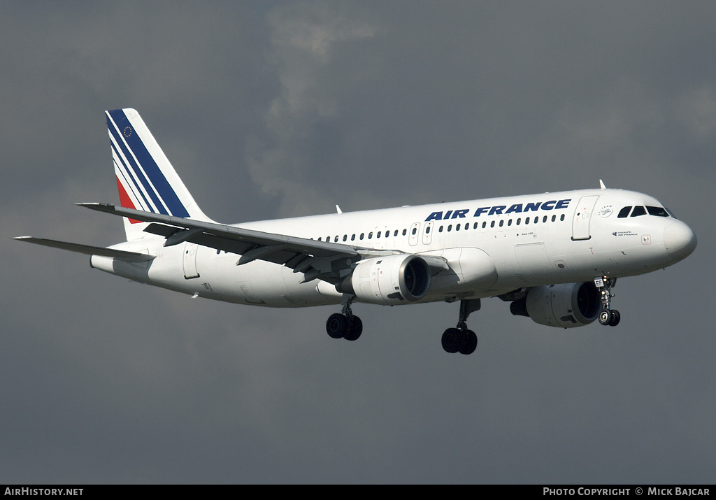 Aircraft Photo of F-GGEF | Airbus A320-111 | Air France | AirHistory.net #23057
