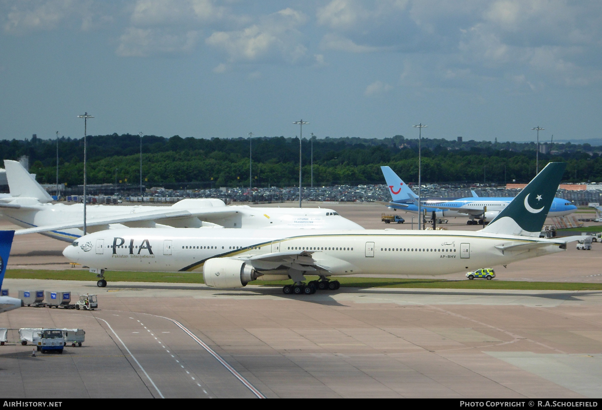 Aircraft Photo of AP-BHV | Boeing 777-340/ER | Pakistan International Airlines - PIA | AirHistory.net #23151
