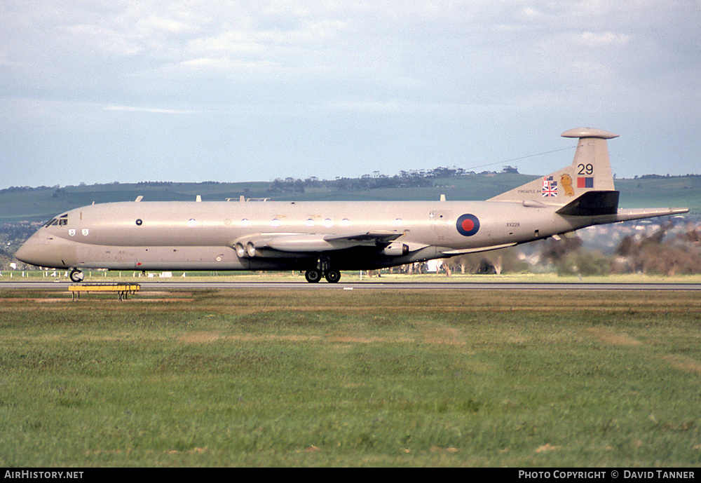 Aircraft Photo of XV229 | Hawker Siddeley Nimrod MR1 | UK - Air Force | AirHistory.net #23201