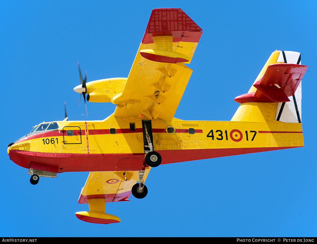 Aircraft Photo of UD13-17 | Canadair CL-215T (CL-215-6B11) | Spain - Air Force | AirHistory.net #23263