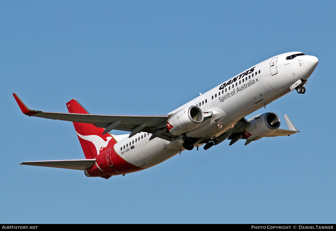 Aircraft Photo of VH-VXQ | Boeing 737-838 | Qantas | AirHistory.net #23482