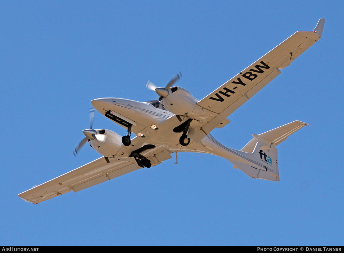 Aircraft Photo of VH-YBW | Diamond DA42 Twin Star | Flight Training Adelaide - FTA | AirHistory.net #23485