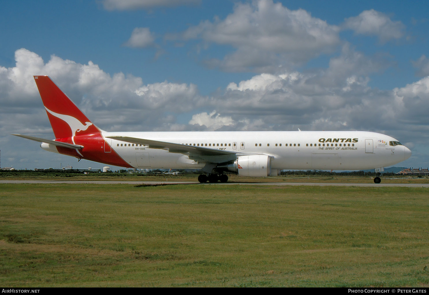 Aircraft Photo of VH-OGE | Boeing 767-338/ER | Qantas | AirHistory.net #23739