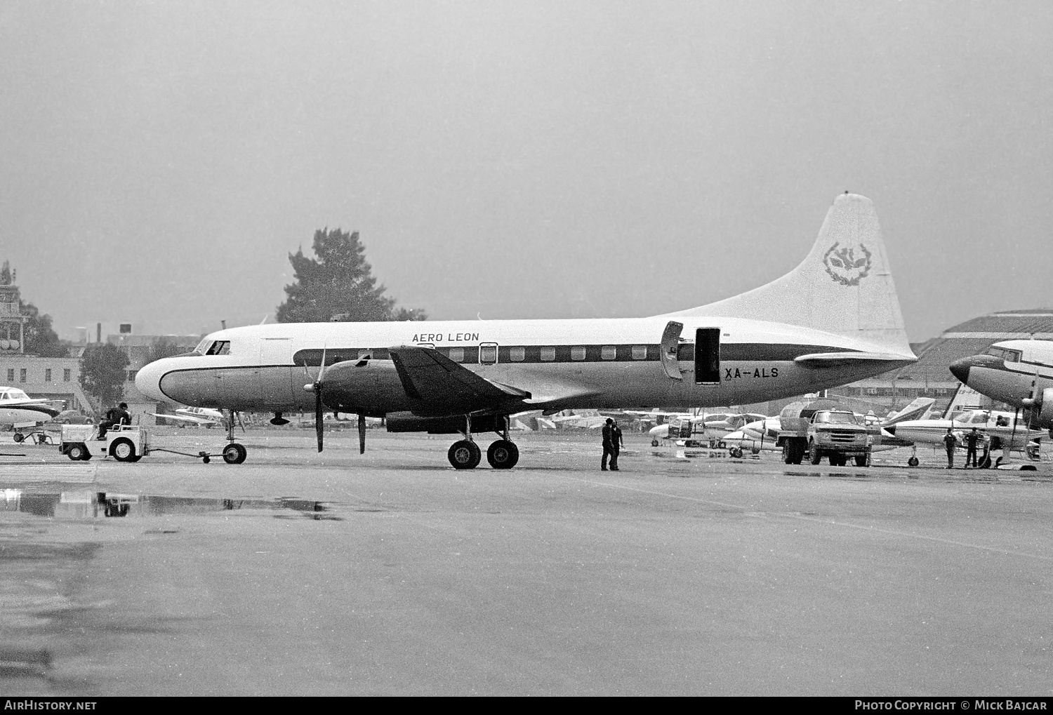 Aircraft Photo of XA-ALS | Convair 440-38 Metropolitan | Aero Leon | AirHistory.net #23764