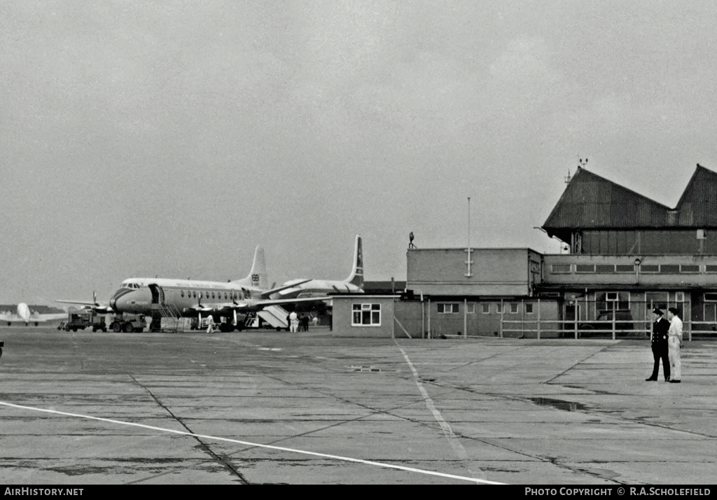 Airport photo of Manchester - International (EGCC / MAN) in England, United Kingdom | AirHistory.net #23804