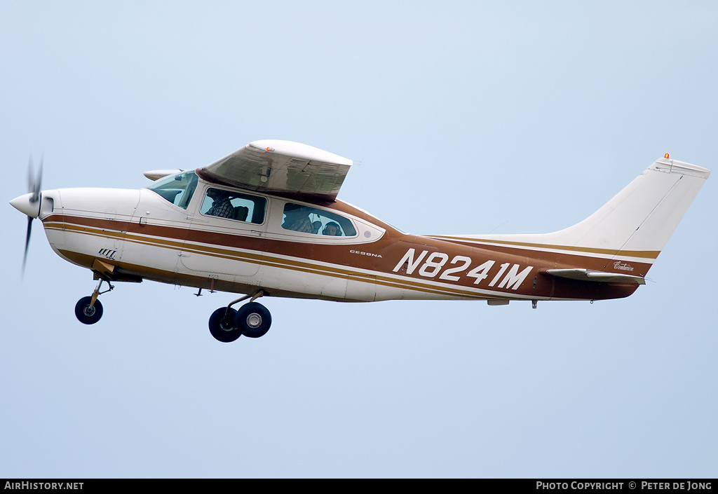 Aircraft Photo of N8241M | Cessna 210K Centurion | AirHistory.net #23943