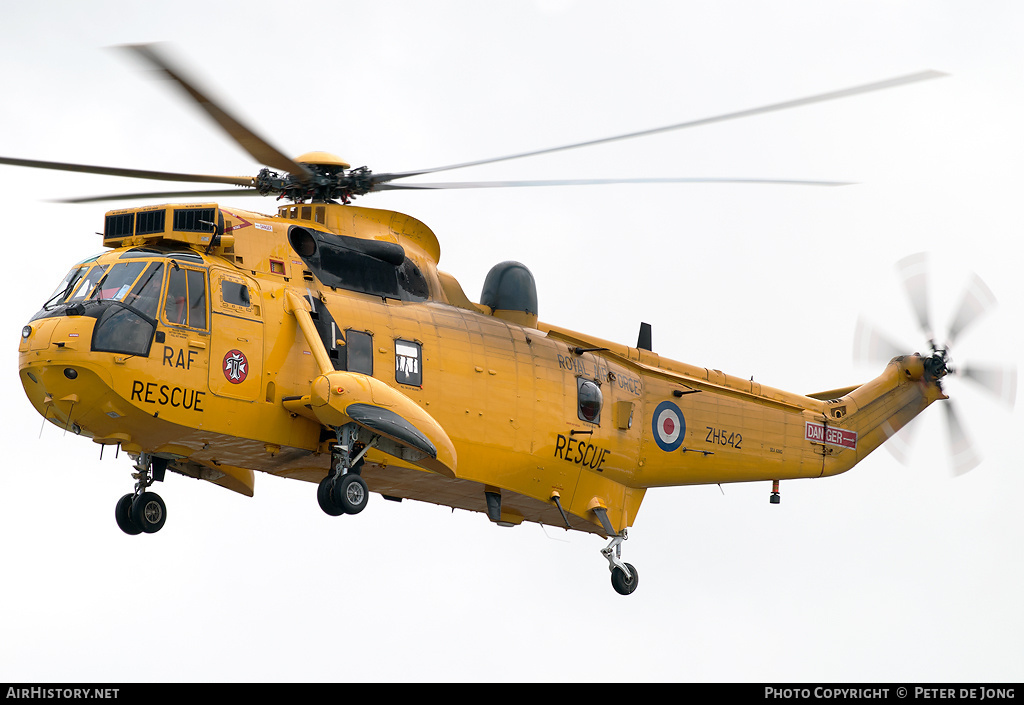 Aircraft Photo of ZH542 | Westland WS-61 Sea King HAR3A | UK - Air Force | AirHistory.net #23944