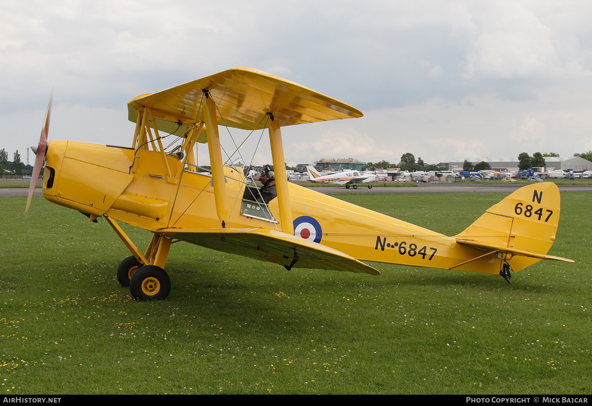Aircraft Photo of G-APAL / N-6847 | De Havilland D.H. 82A Tiger Moth II | UK - Air Force | AirHistory.net #23990