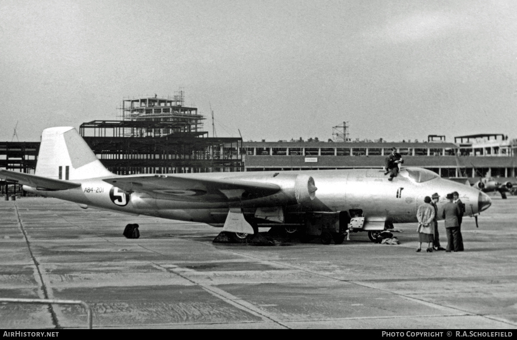 Aircraft Photo of A84-201 | English Electric Canberra Mk20 | Australia - Air Force | AirHistory.net #24129