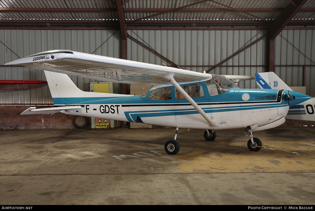 Aircraft Photo of F-GDST | Cessna 172RG Cutlass RG II | AirHistory.net #24166