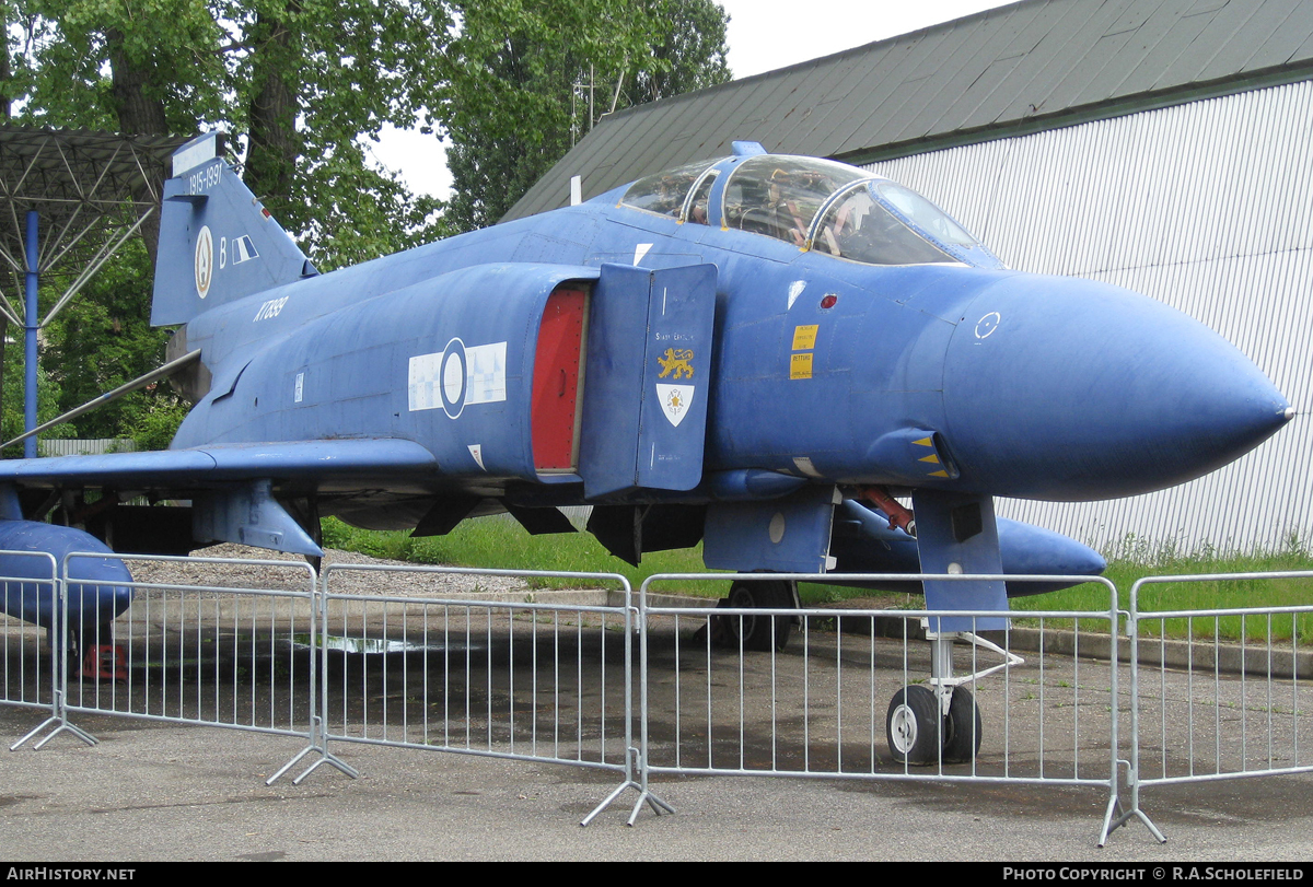 Aircraft Photo of XT899 | McDonnell Douglas F-4M Phantom FGR2 | UK - Air Force | AirHistory.net #24437