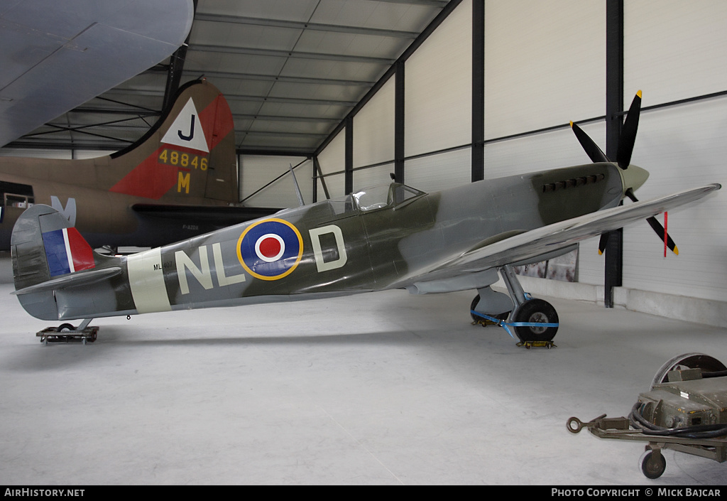 Aircraft Photo of ML407 | Supermarine Spitfire (replica) | UK - Air Force | AirHistory.net #24500
