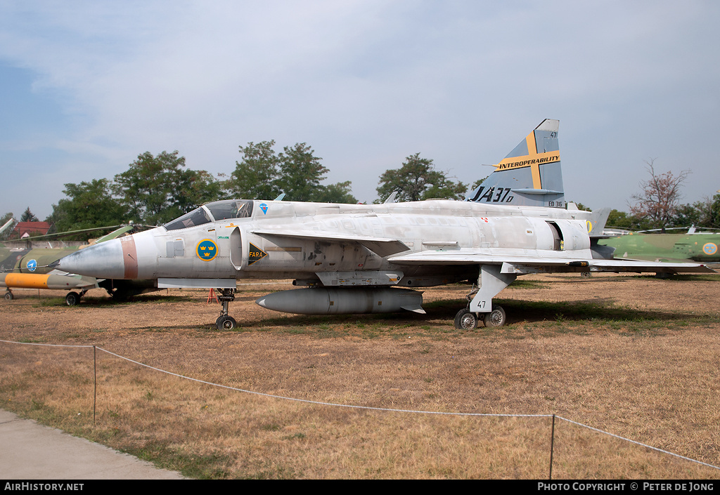 Aircraft Photo of 37347 | Saab JA37DI Viggen | Sweden - Air Force | AirHistory.net #24571