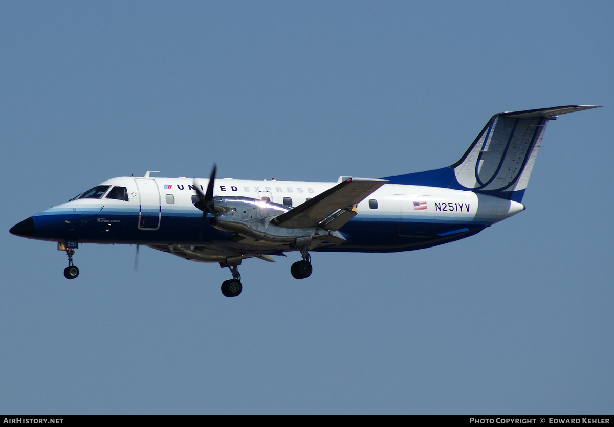 Aircraft Photo of N251YV | Embraer EMB-120(ER) Brasilia | United Express | AirHistory.net #24657
