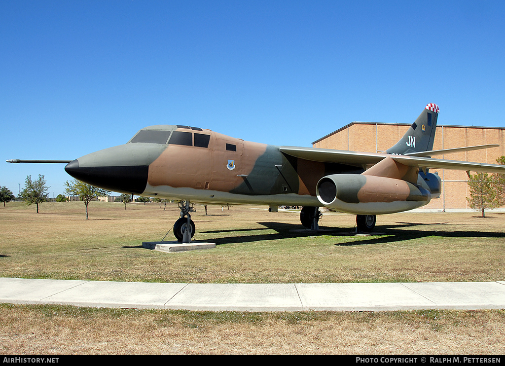 Aircraft Photo of 55-390 / AF55-390 | Douglas JWB-66D Destroyer | USA - Air Force | AirHistory.net #24833