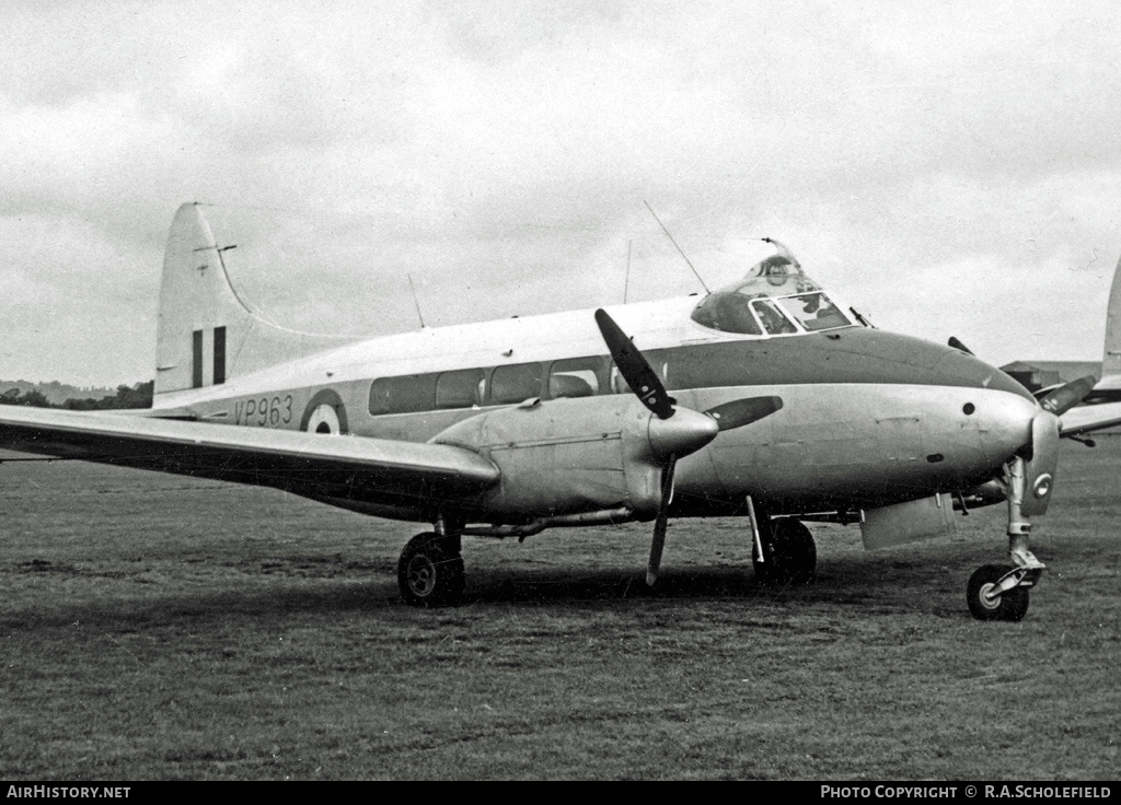 Aircraft Photo of VP963 | De Havilland D.H. 104 Devon C1 | UK - Air Force | AirHistory.net #24875