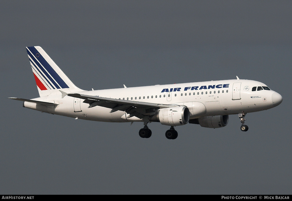 Aircraft Photo of F-GPMH | Airbus A319-113 | Air France | AirHistory.net #24958