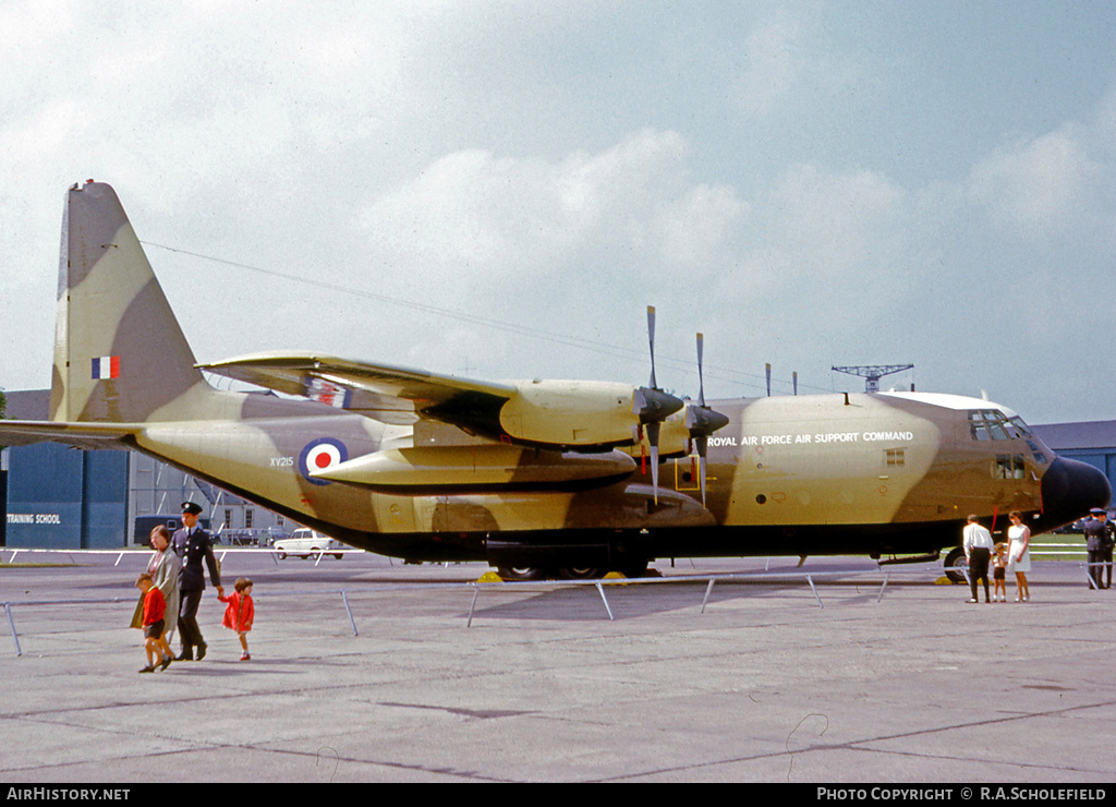 Aircraft Photo of XV215 | Lockheed C-130K Hercules C1 (L-382) | UK - Air Force | AirHistory.net #25116
