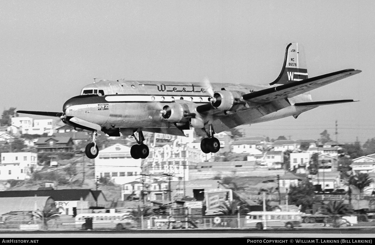 Aircraft Photo of NC86578 | Douglas C54B-DC | Western Air Lines | AirHistory.net #25397