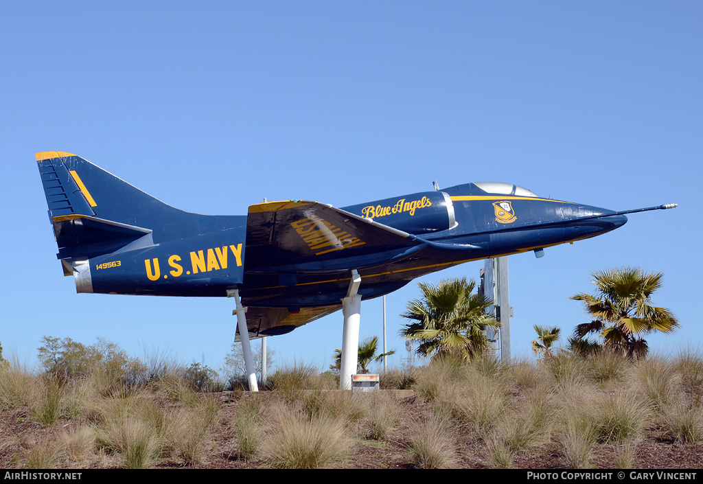 Aircraft Photo of 149563 | Douglas A-4C (A4D-2N) Skyhawk | USA - Navy | AirHistory.net #25441