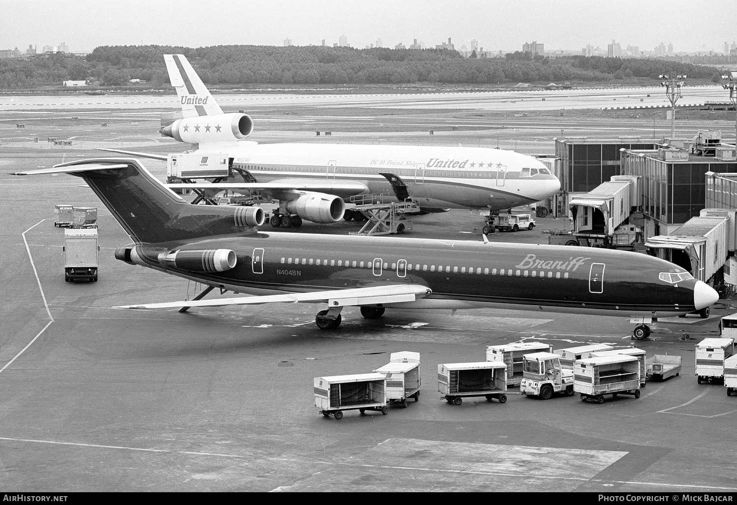 Aircraft Photo of N404BN | Boeing 727-2B7 | Braniff International Airways | AirHistory.net #25458