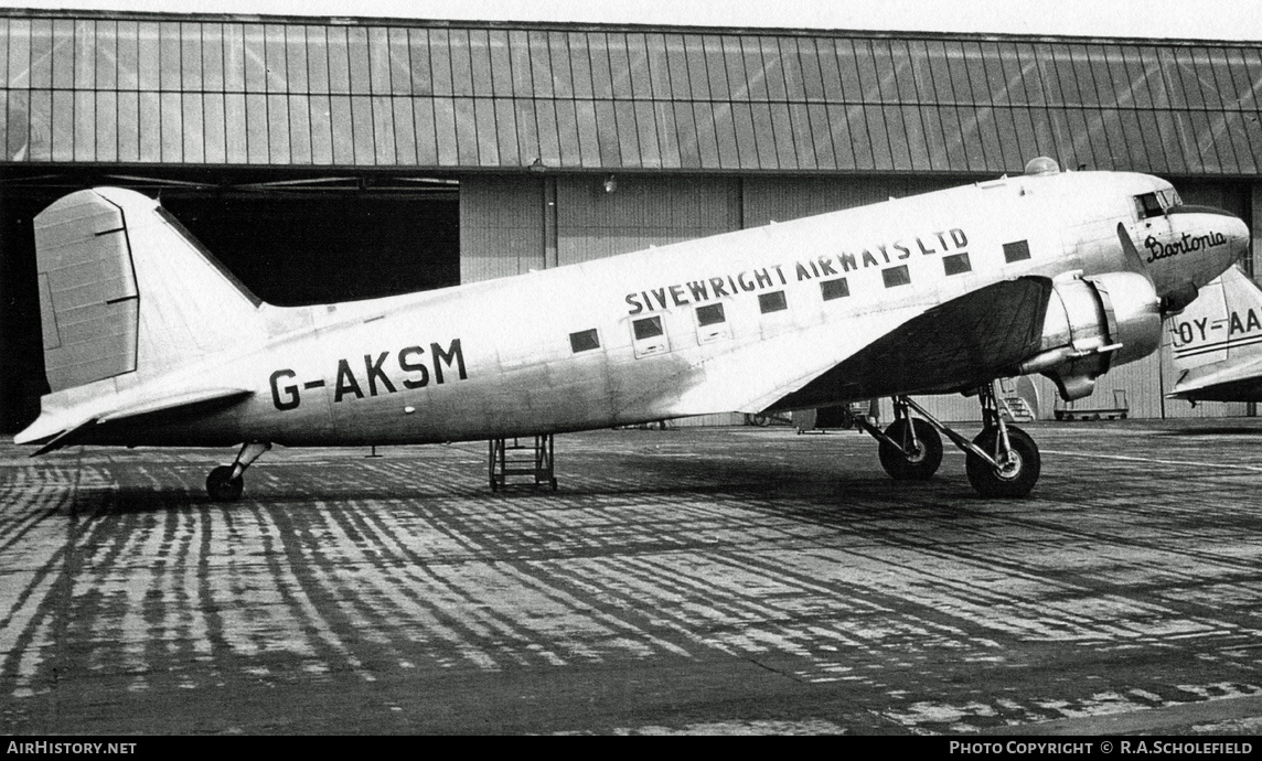 Aircraft Photo of G-AKSM | Douglas C-47A Skytrain | Sivewright Airways | AirHistory.net #25503