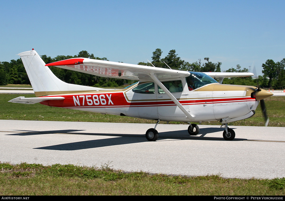 Aircraft Photo of N7586X | Cessna R182 Skylane RG | AirHistory.net #25742