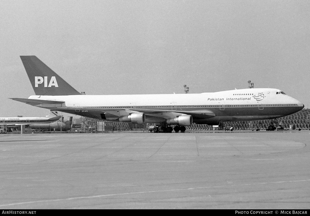 Aircraft Photo of AP-AYV | Boeing 747-282B | Pakistan International Airlines - PIA | AirHistory.net #25759