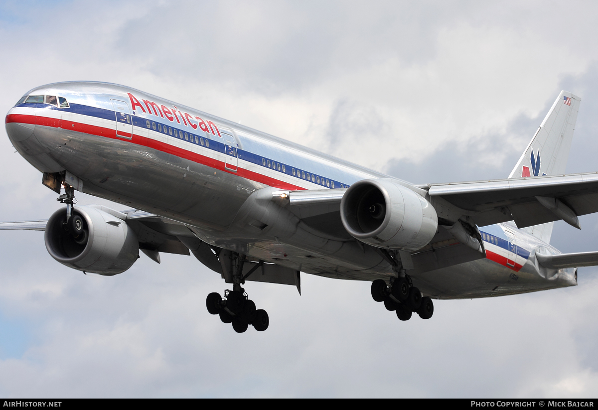 Aircraft Photo of N783AN | Boeing 777-223/ER | American Airlines | AirHistory.net #25785