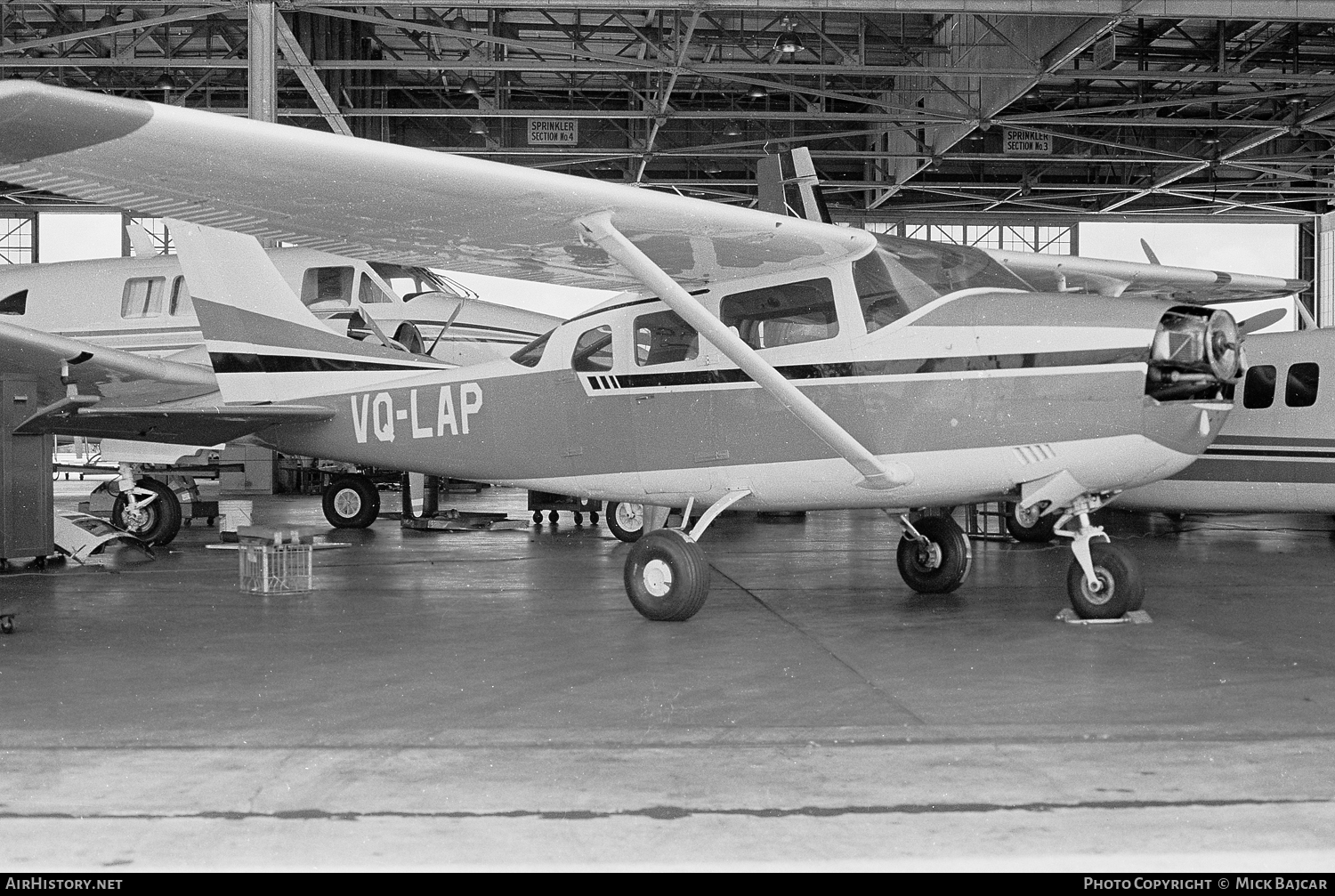 Aircraft Photo of VQ-LAP | Cessna U206E Skywagon 206 | AirHistory.net #25970