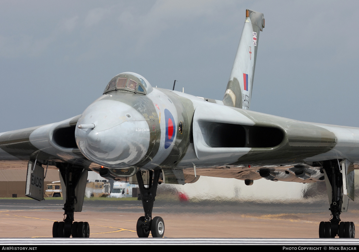 Aircraft Photo of G-VLCN / XH558 | Avro 698 Vulcan B.2 | UK - Air Force | AirHistory.net #26107