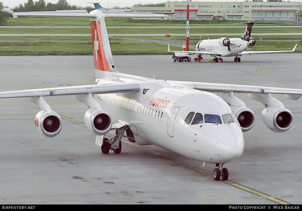 Aircraft Photo of HB-IXO | British Aerospace Avro 146-RJ100 | Swiss International Air Lines | AirHistory.net #26269