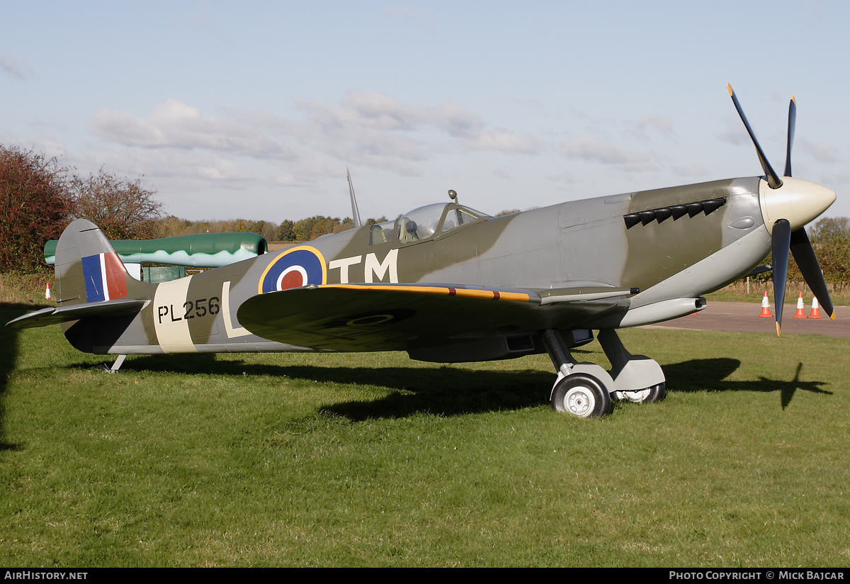 Aircraft Photo of PL256 | Supermarine Spitfire (model) | UK - Air Force | AirHistory.net #26333