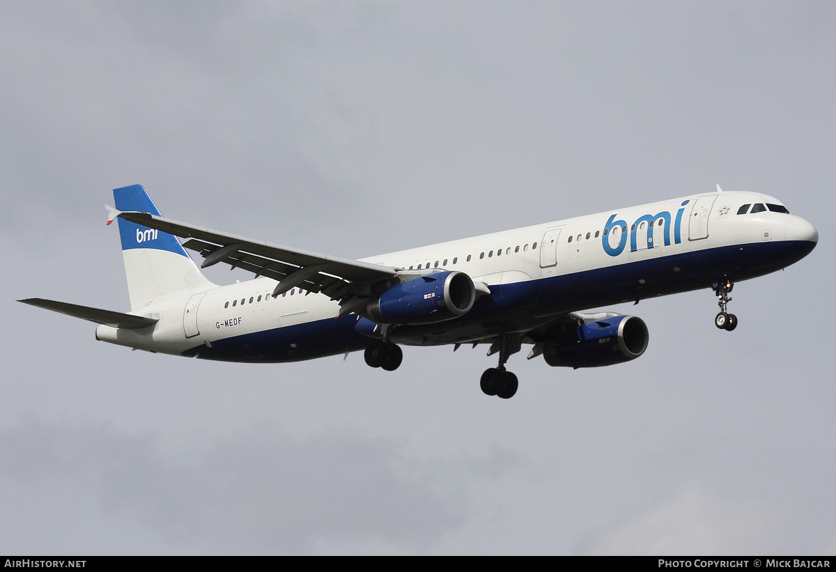 Aircraft Photo of G-MEDF | Airbus A321-231 | BMI - British Midland International | AirHistory.net #26395