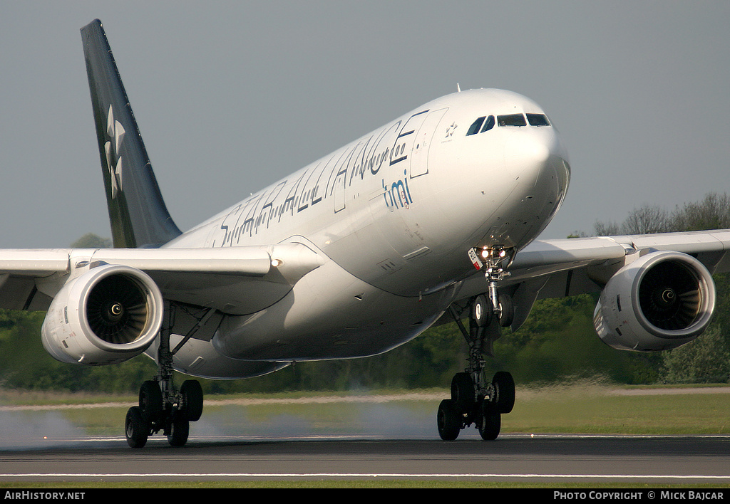 Aircraft Photo of G-WWBD | Airbus A330-243 | BMI - British Midland International | AirHistory.net #26410