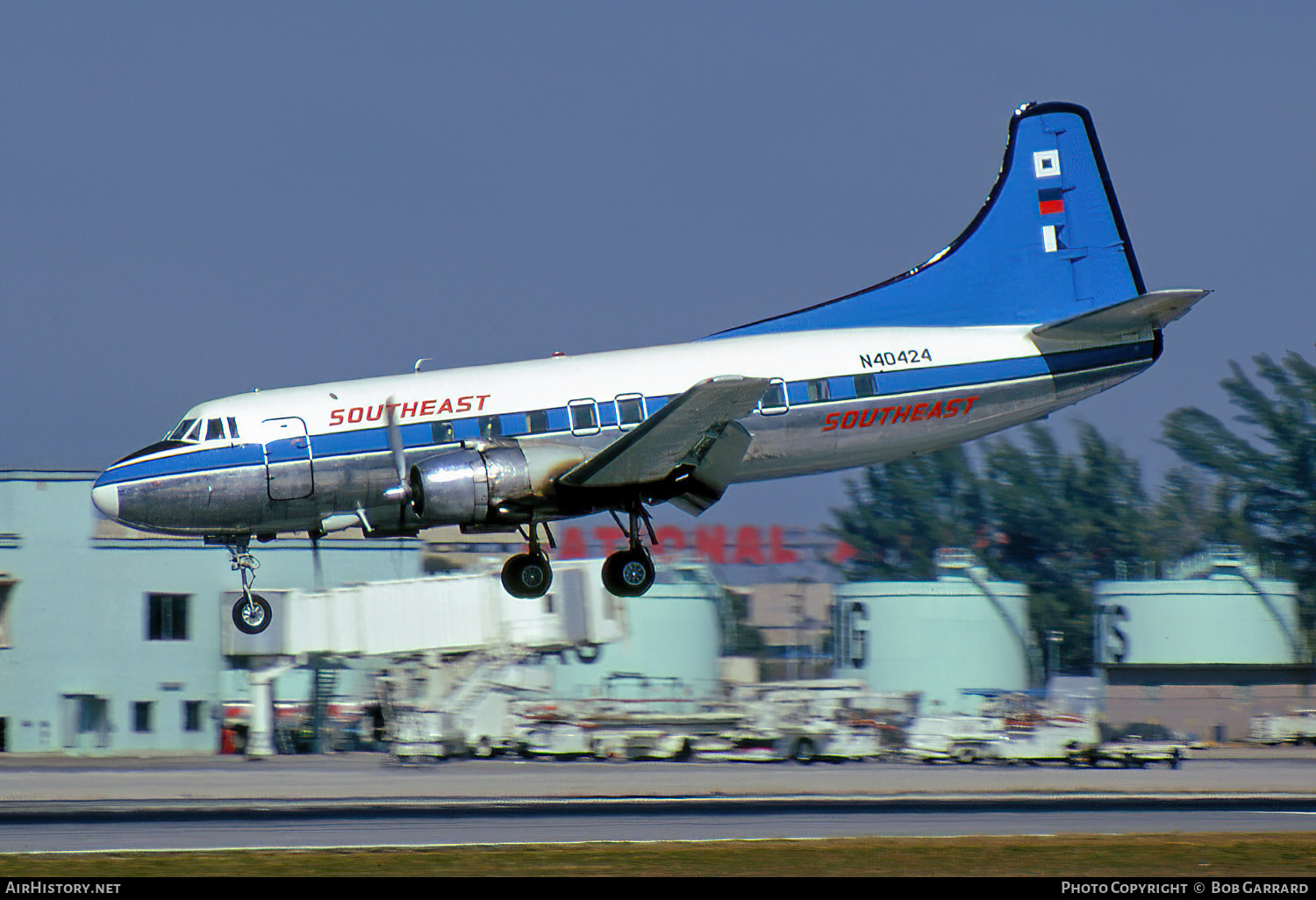 Aircraft Photo of N40424 | Martin 404 | Southeast Airlines | AirHistory.net #26504