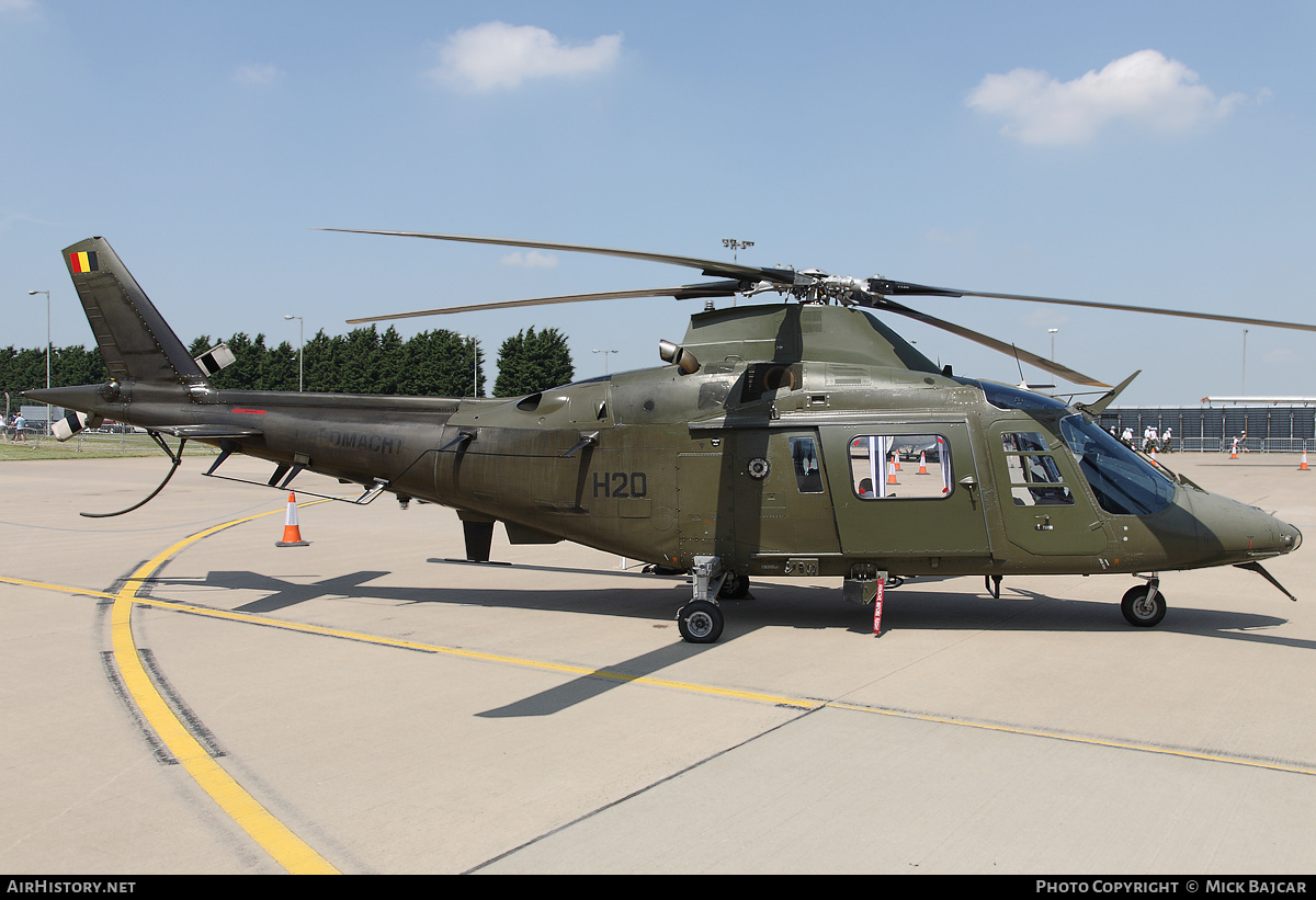 Aircraft Photo of H20 | Agusta A-109HO (A-109BA) | Belgium - Army | AirHistory.net #26770