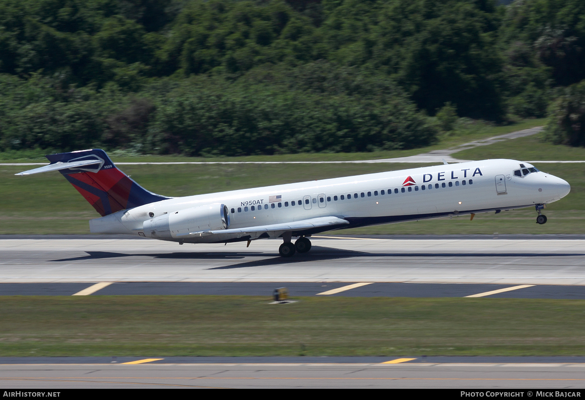 Aircraft Photo of N950AT | Boeing 717-2BD | Delta Air Lines | AirHistory.net #26797