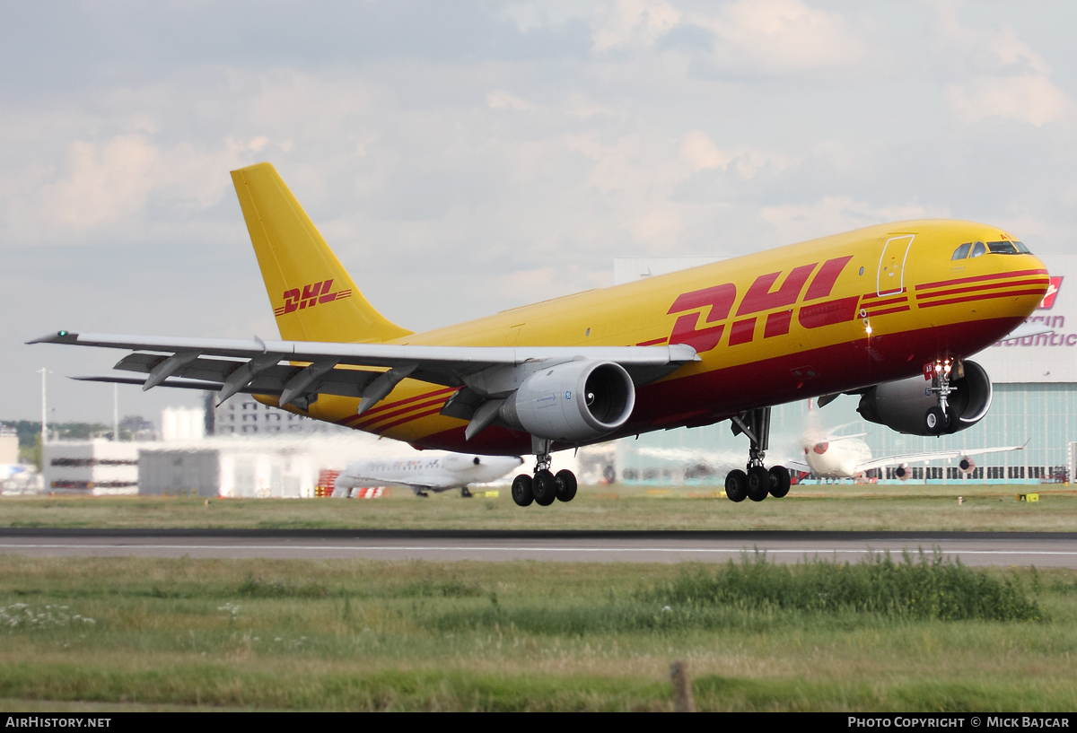 Aircraft Photo of EI-EAB | Airbus A300B4-203(F) | DHL International | AirHistory.net #26949