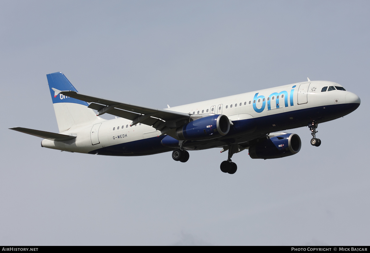 Aircraft Photo of G-MEDH | Airbus A320-232 | BMI - British Midland International | AirHistory.net #26956