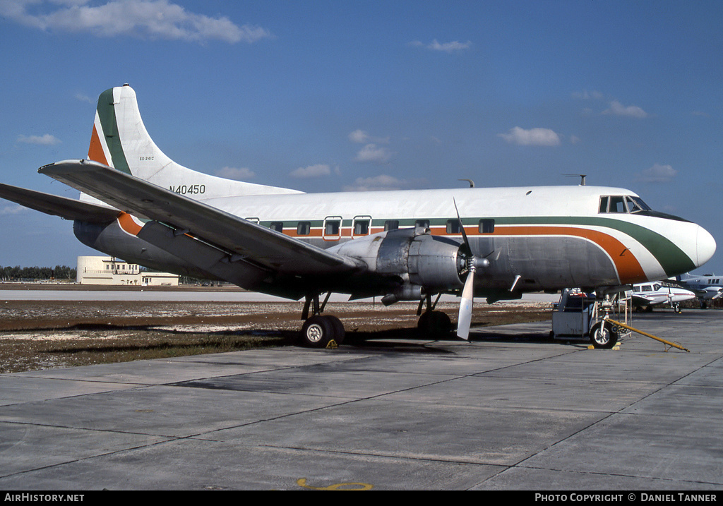 Aircraft Photo of N40450 | Martin 404 | AirHistory.net #27093