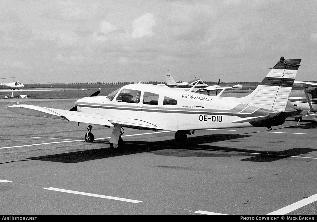 Aircraft Photo of OE-DIU | Piper PA-28R-200 Cherokee Arrow II | AirHistory.net #27475