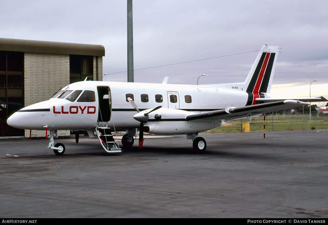 Aircraft Photo of VH-KIR | Embraer EMB-110P1 Bandeirante | Lloyd Aviation | AirHistory.net #27809