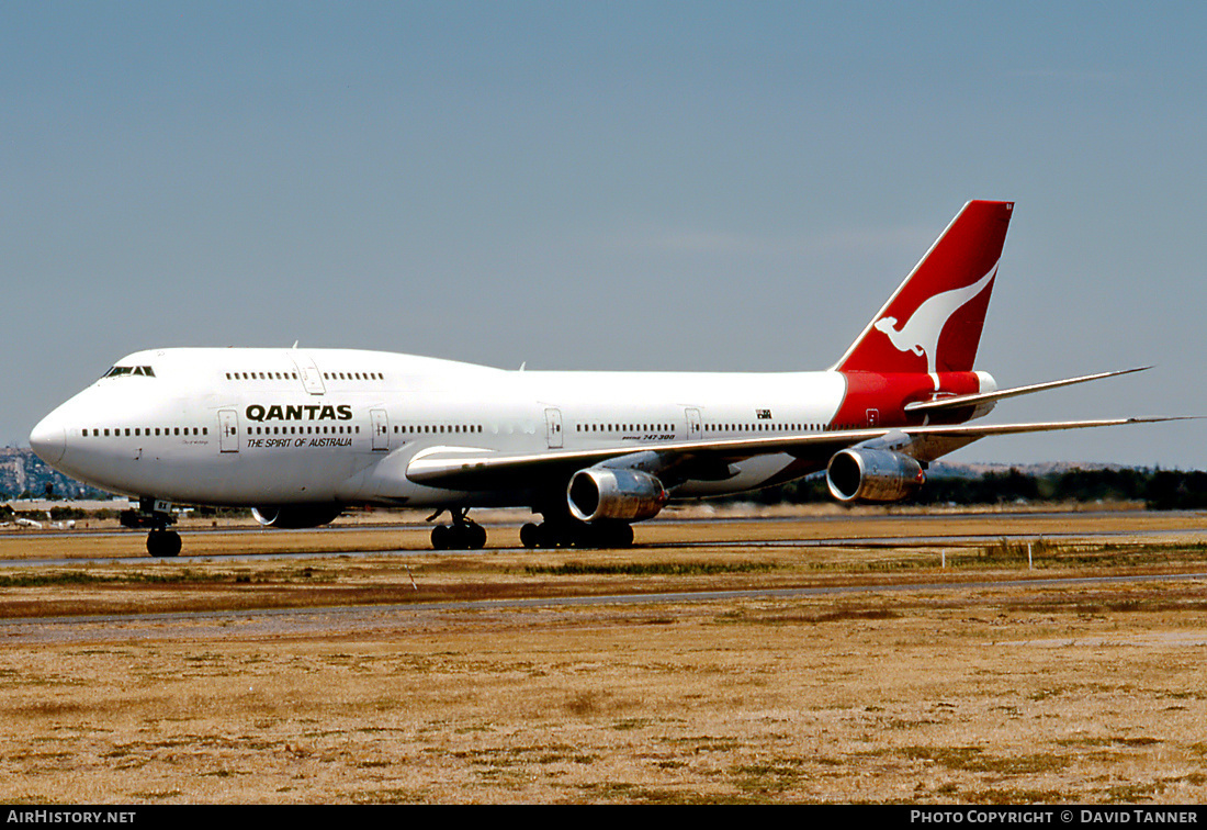 Aircraft Photo of VH-EBX | Boeing 747-338 | Qantas | AirHistory.net #27993