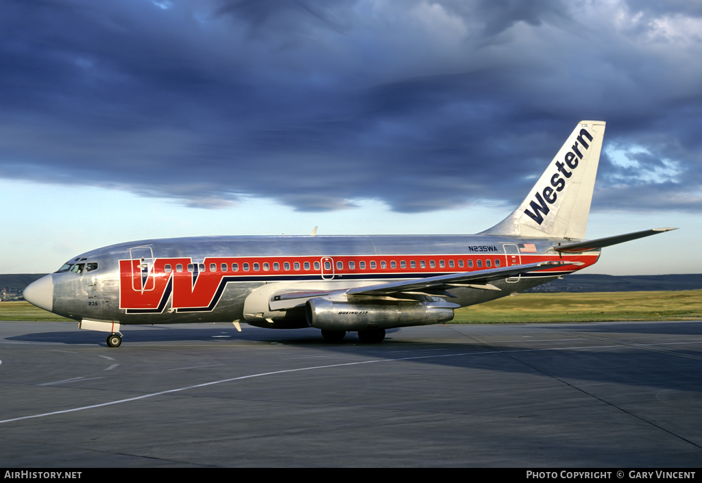 Aircraft Photo of N235WA | Boeing 737-2J8/Adv | Western Airlines | AirHistory.net #28252