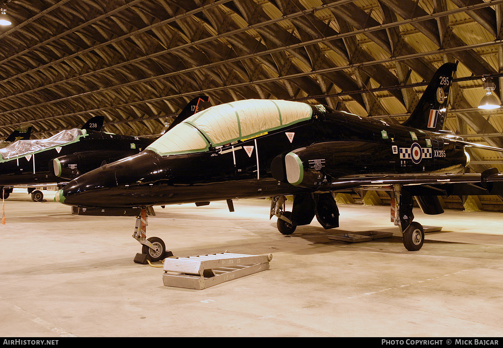 Aircraft Photo of XX295 | British Aerospace Hawk T.1W | UK - Air Force | AirHistory.net #28403