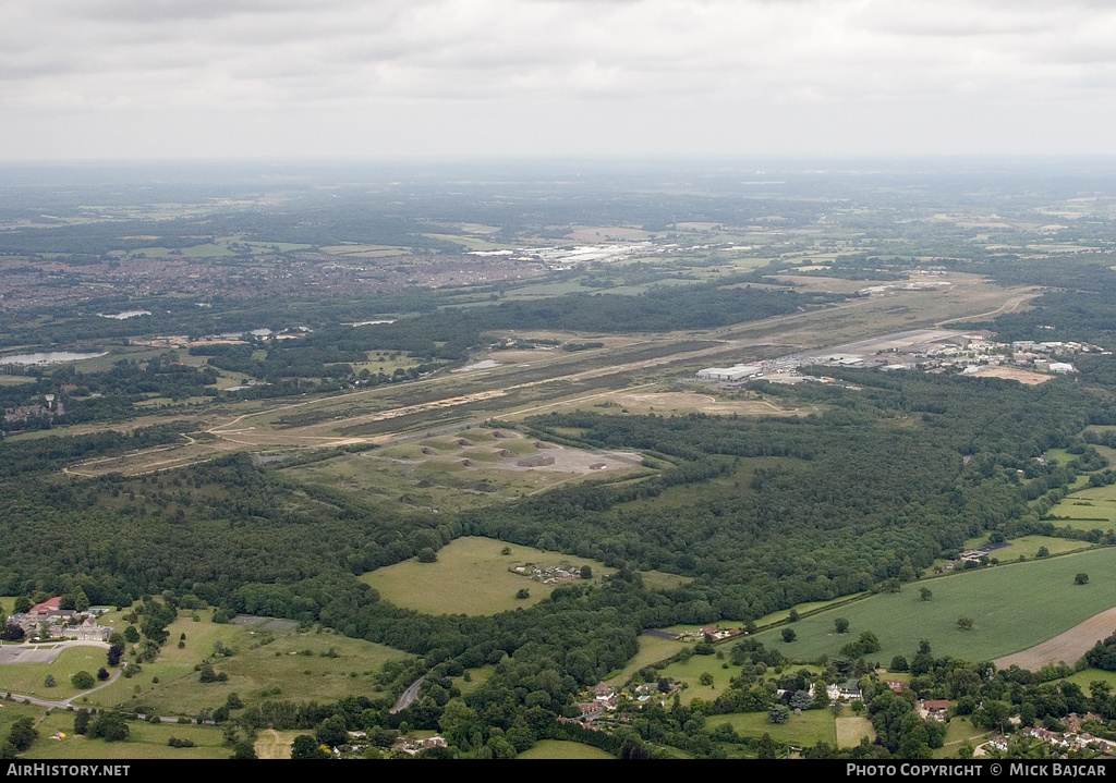 Airport photo of Greenham Common (EGVI) (closed) in England, United Kingdom | AirHistory.net #28408