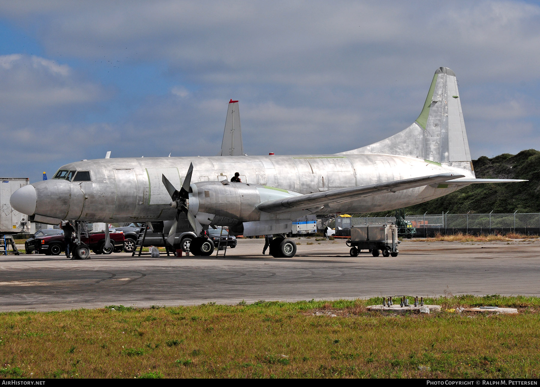 Aircraft Photo of N581P | Convair 580 | R&R Holdings | AirHistory.net #28667