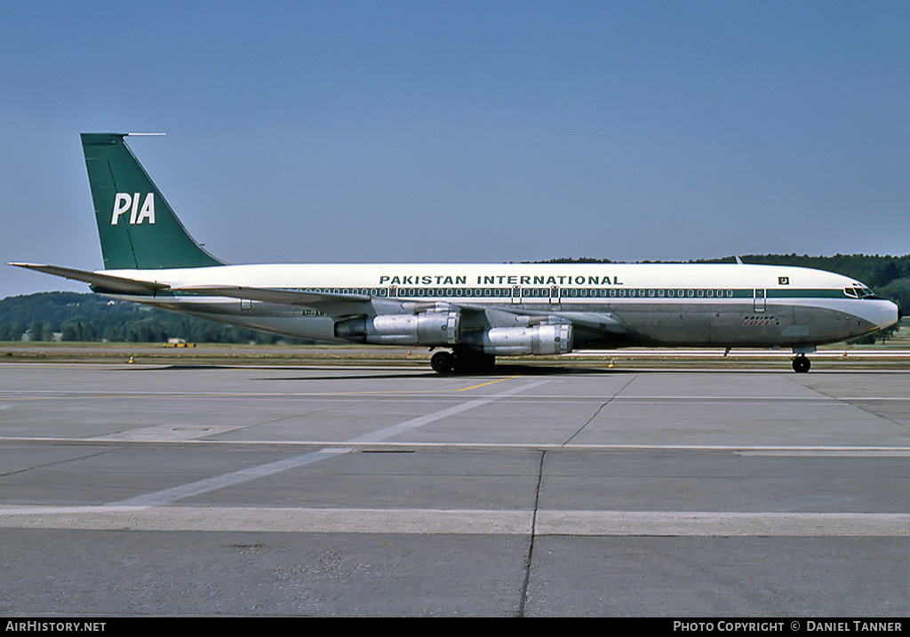 Aircraft Photo of AP-AWY | Boeing 707-340C | Pakistan International Airlines - PIA | AirHistory.net #28738